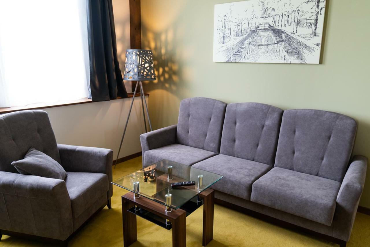 Hotel Kristaly Konferencia & Wellness Ajka 外观 照片