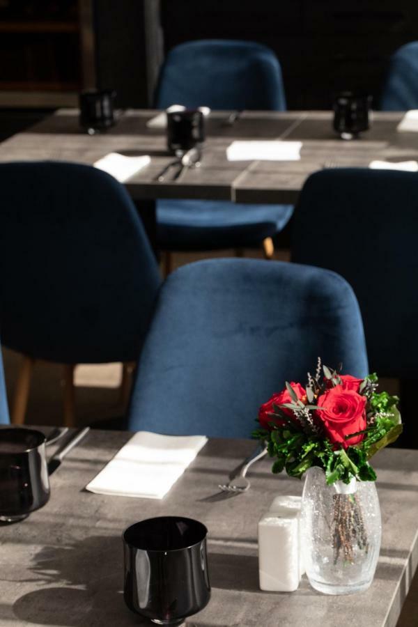 Hotel Kristaly Konferencia & Wellness Ajka 外观 照片
